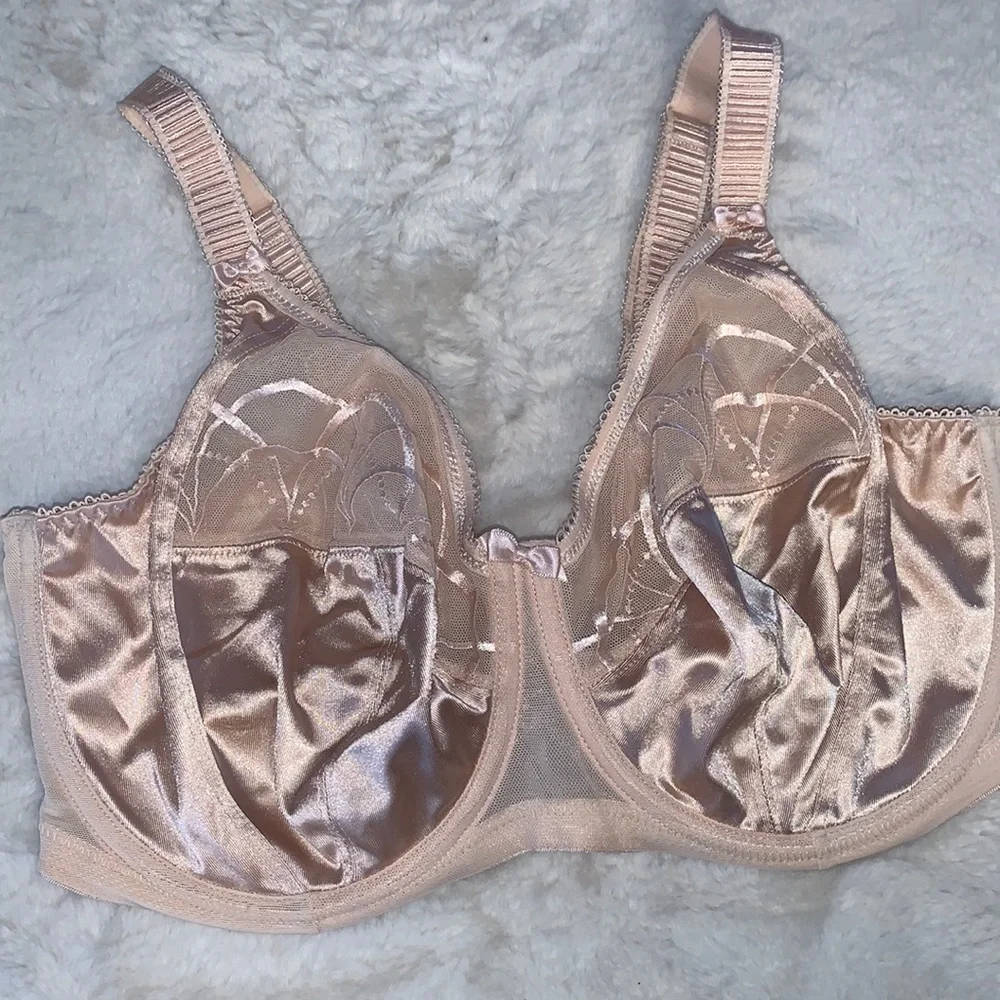 34G Elomi unlined bra